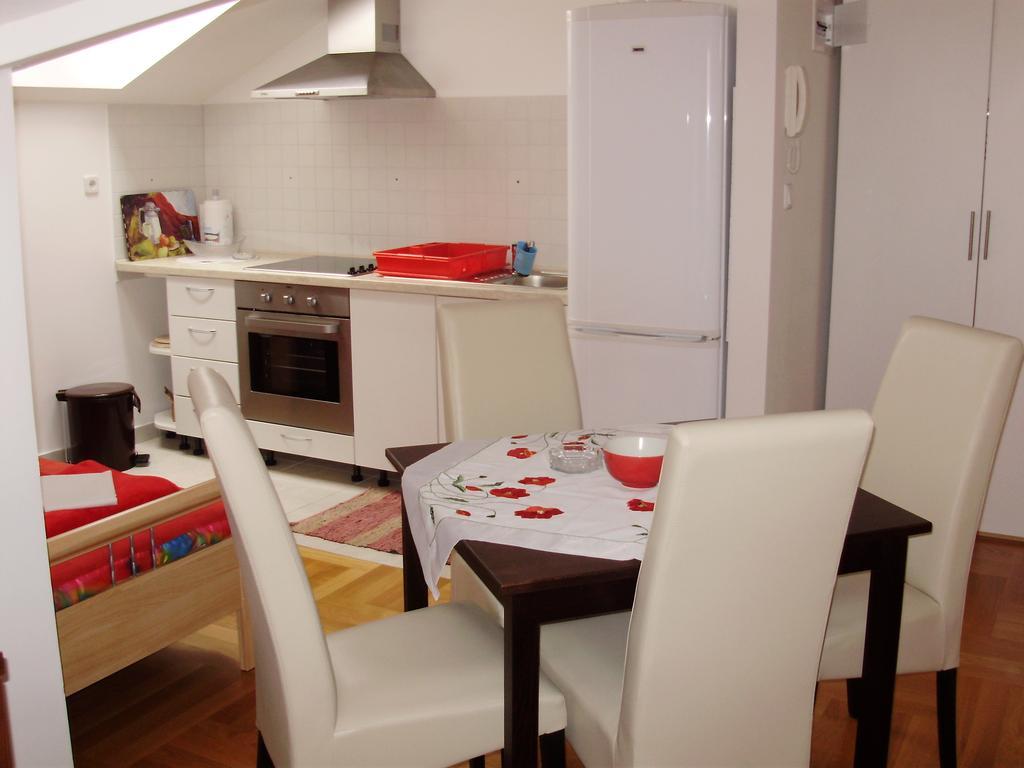 Apartments Mara Cres Rom bilde